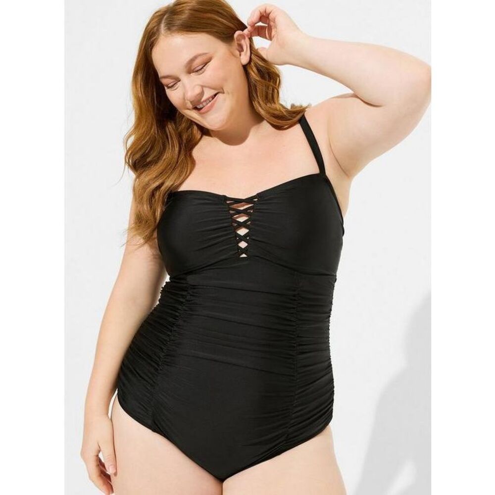 Torrid Black Slim Fix Wireless Lattice Front One Piece Swimsuit Size 2 / 2X / 18